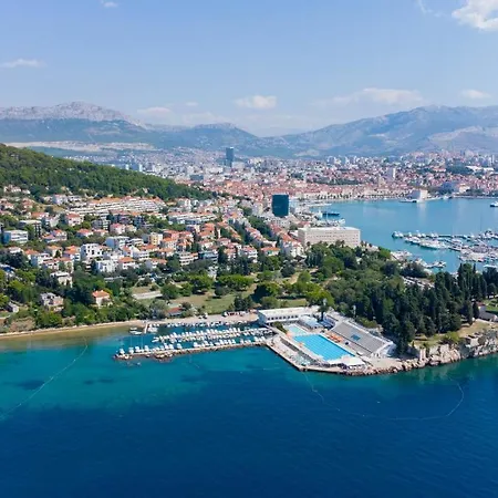 Διαμέρισμα Aviani Σπλιτ