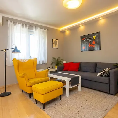 Apartment Aviani