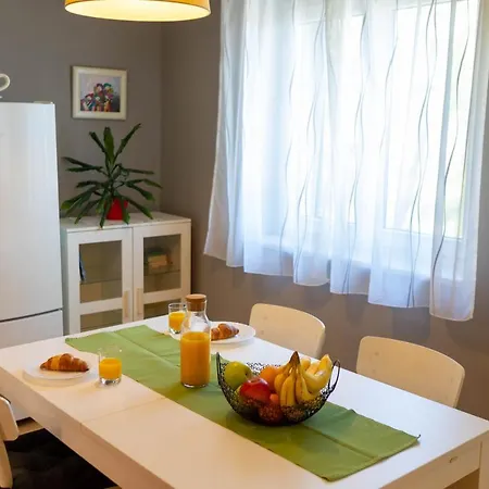 Apartment Aviani *